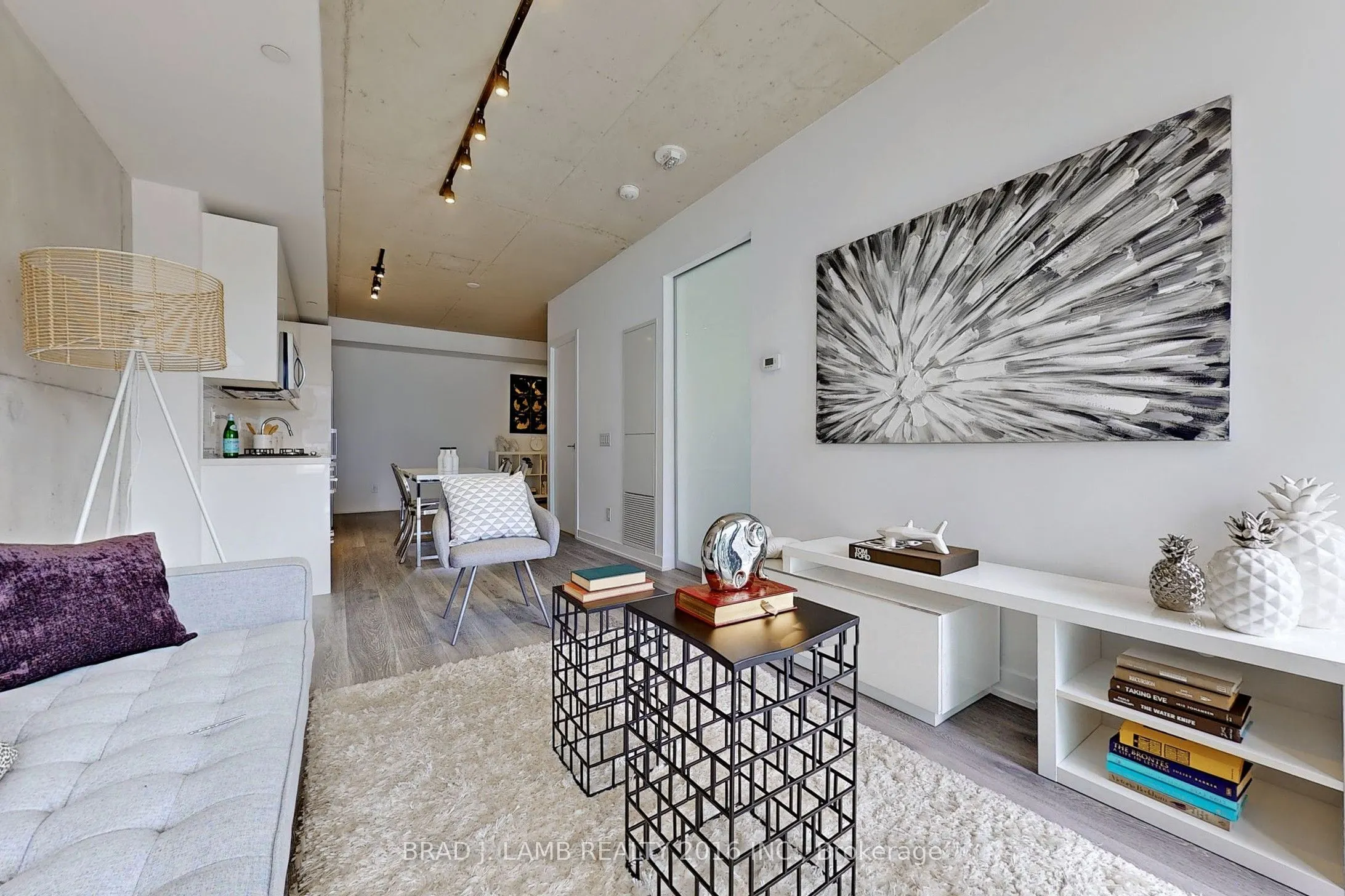 55 Ontario Street #305