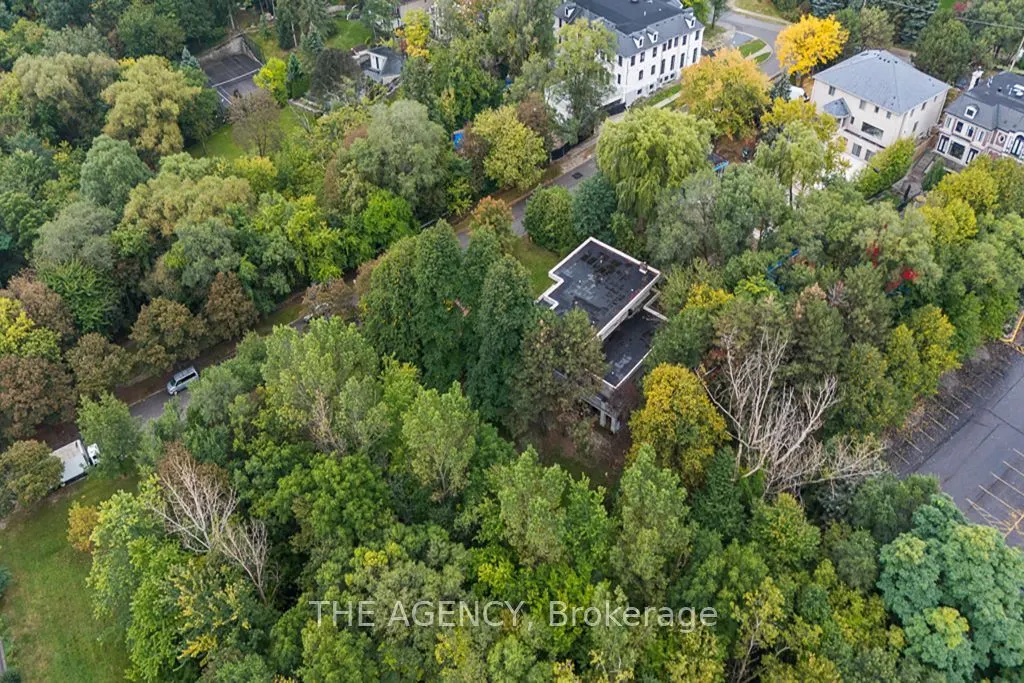 48 Silvergrove Road