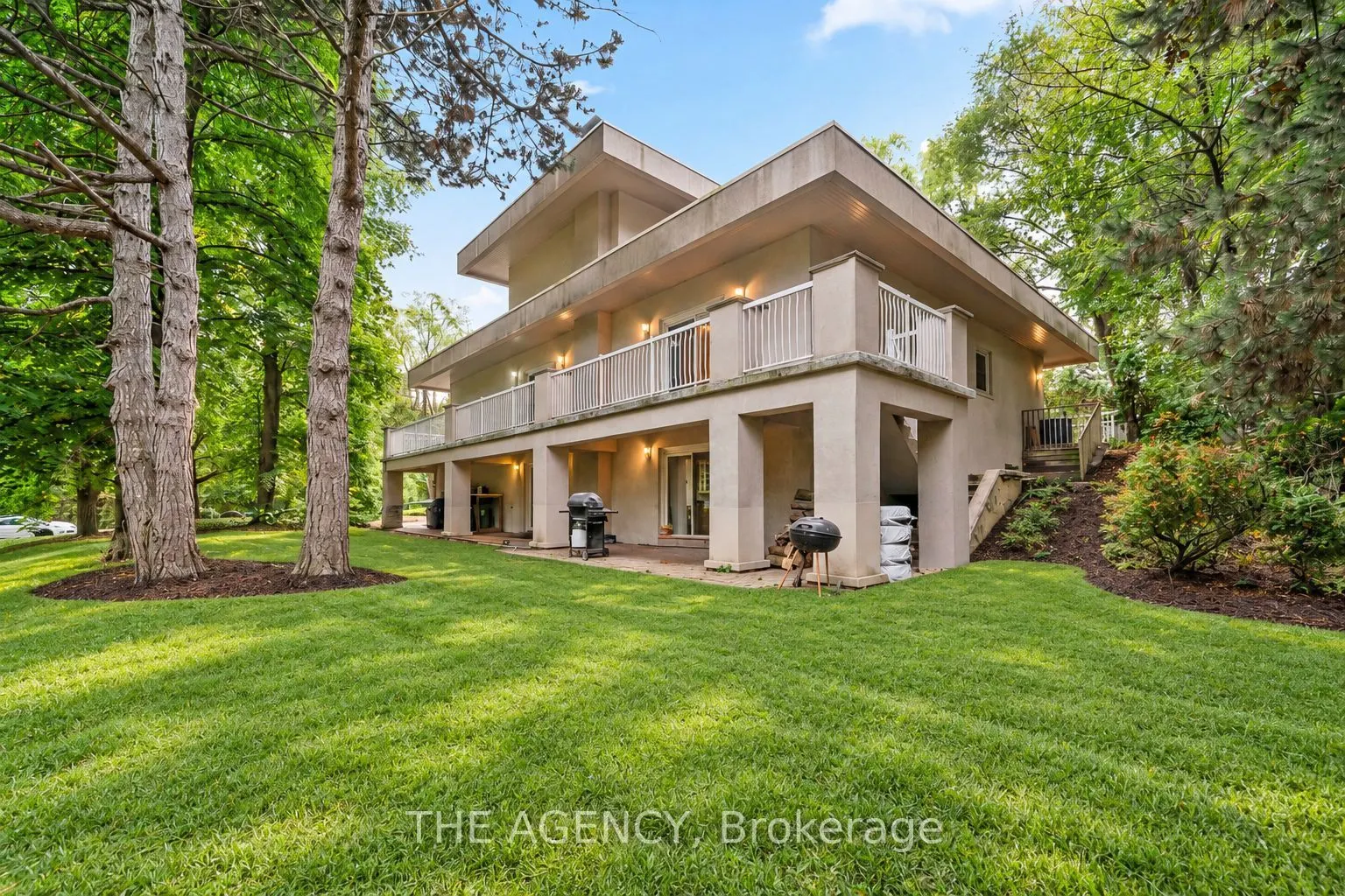 48 Silvergrove Road
