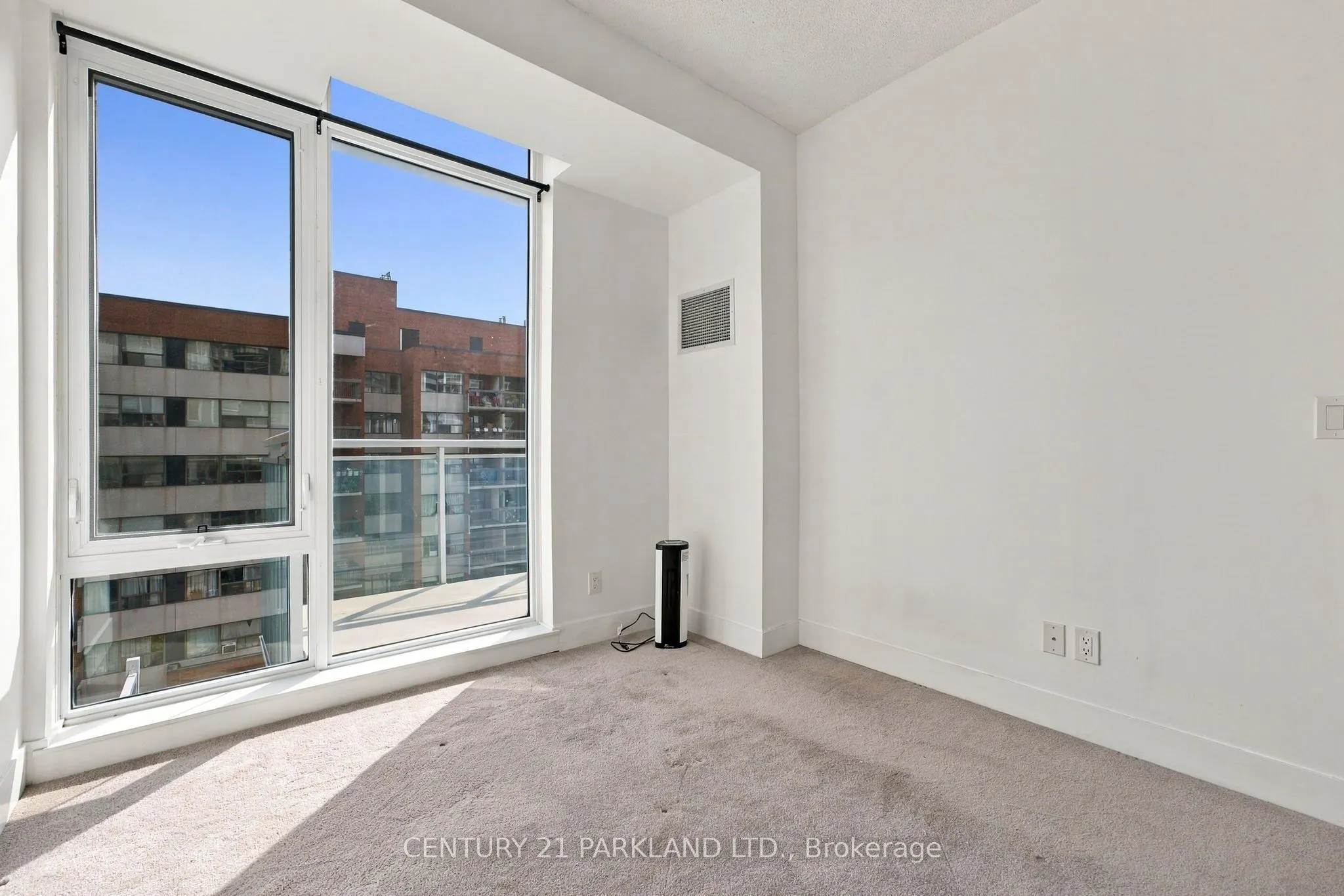 68 Merton Street #707