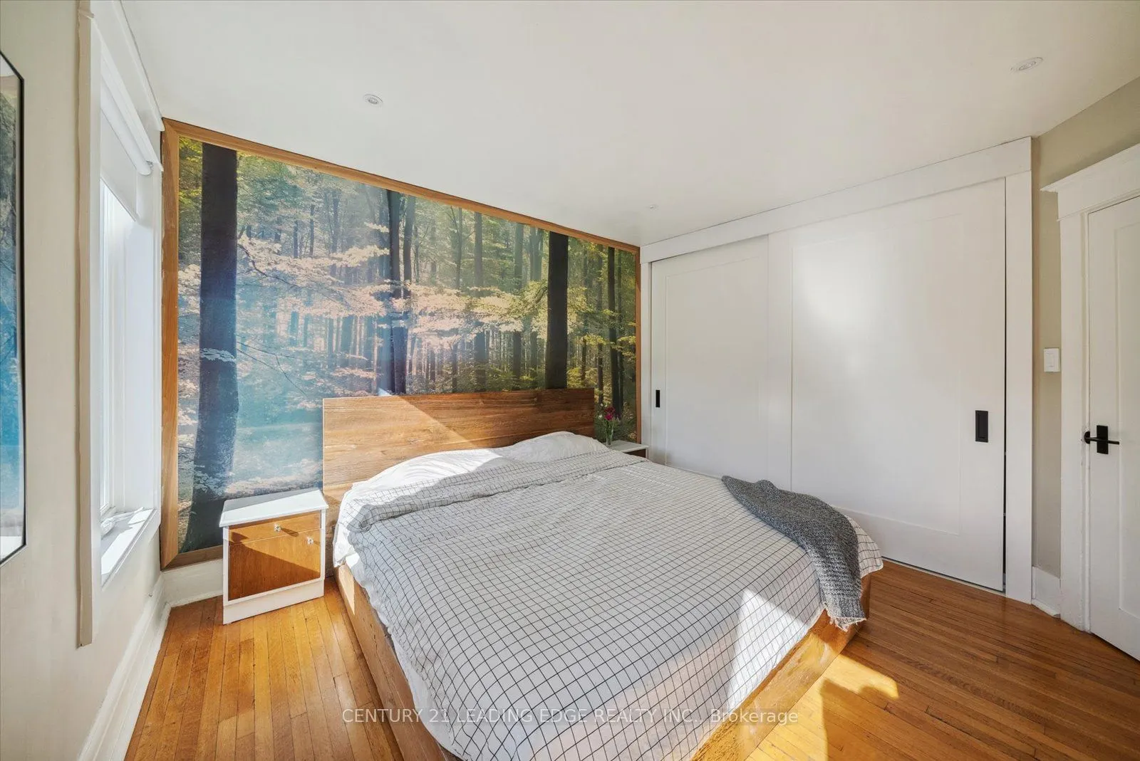 888 Manning Avenue