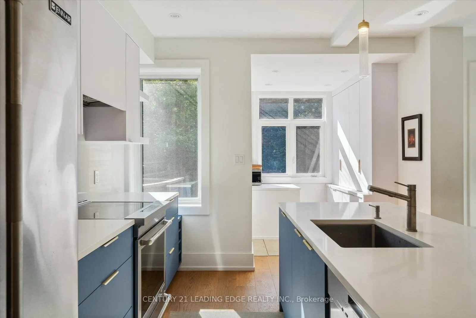 888 Manning Avenue