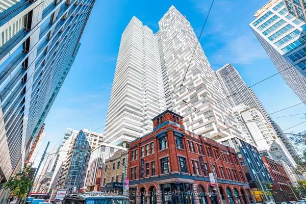 25 Richmond Street E #1212