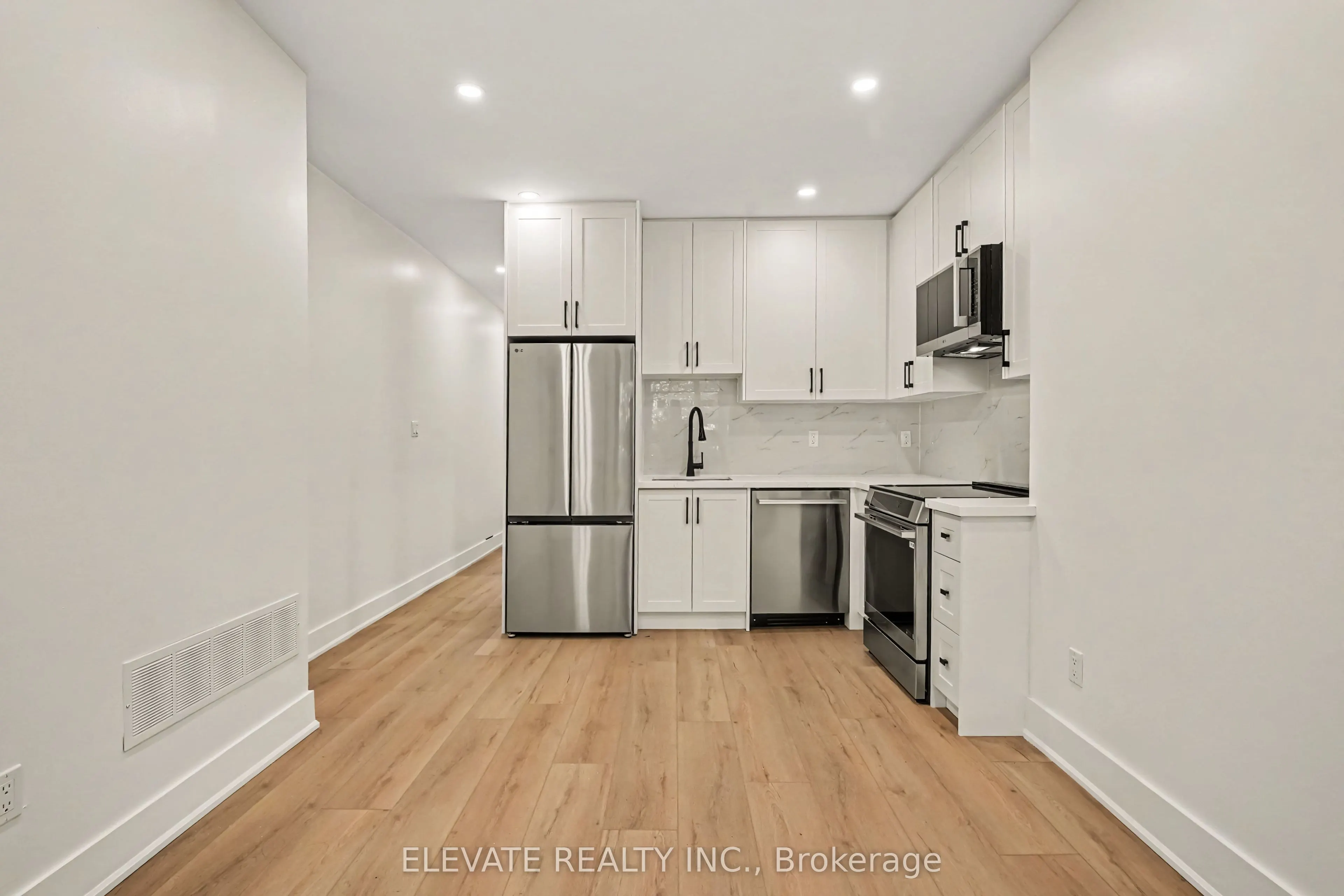 617 Clinton Street #Main