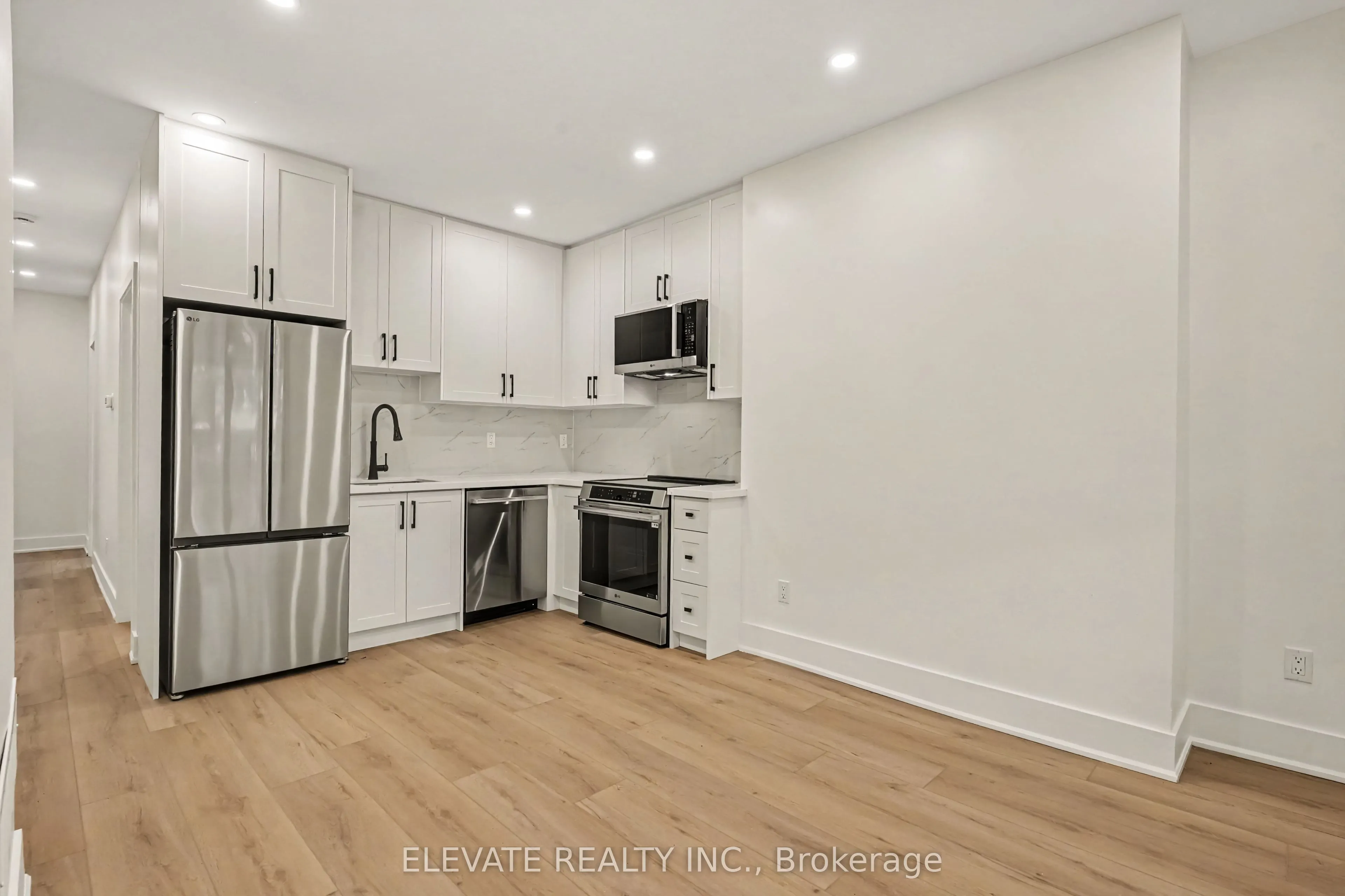 617 Clinton Street #Main