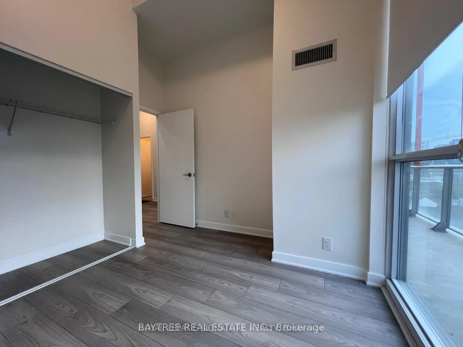 120 Parliament Street #904