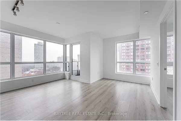 395 Bloor Street E #1611