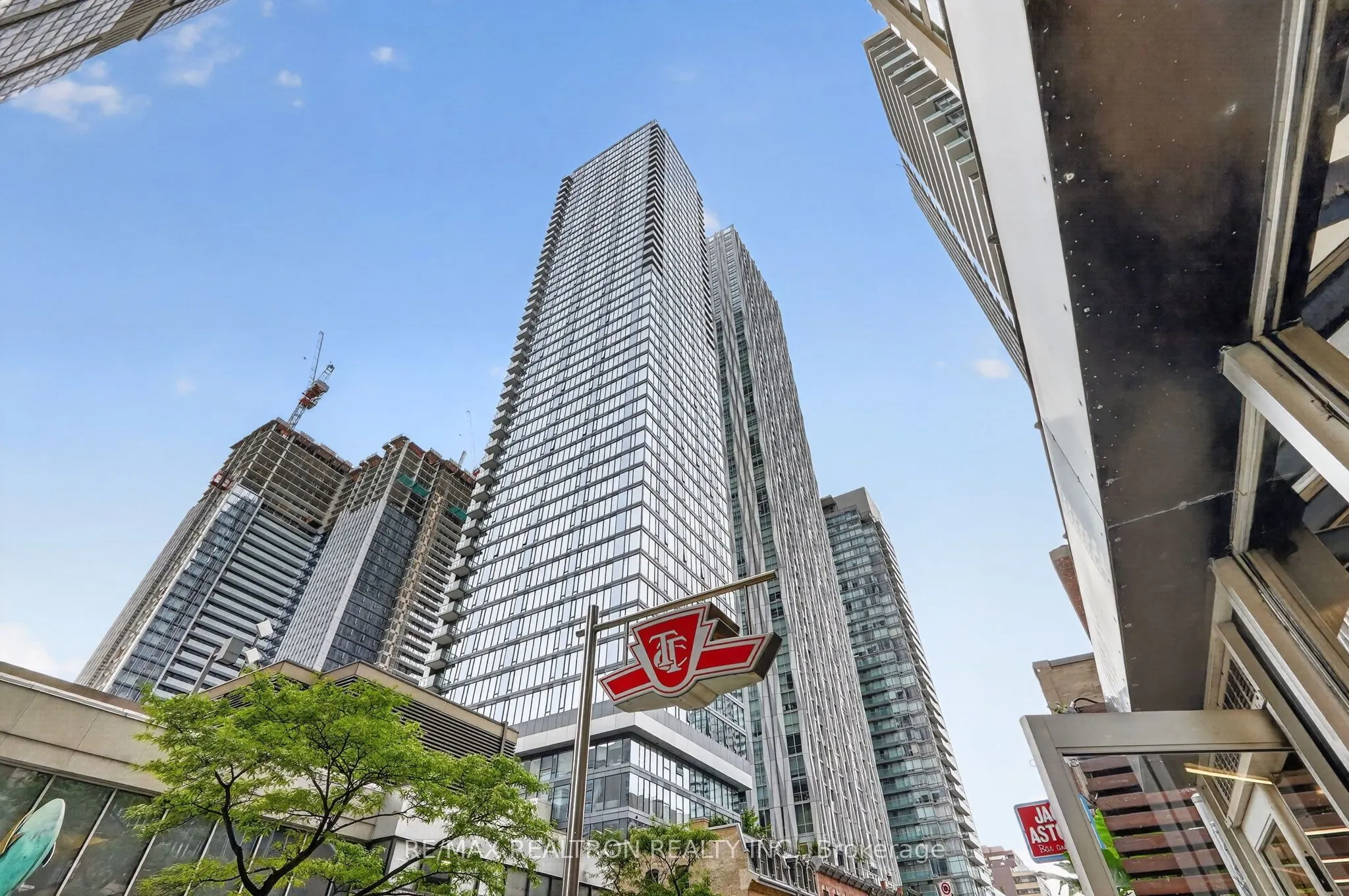 8 Cumberland Street #1205