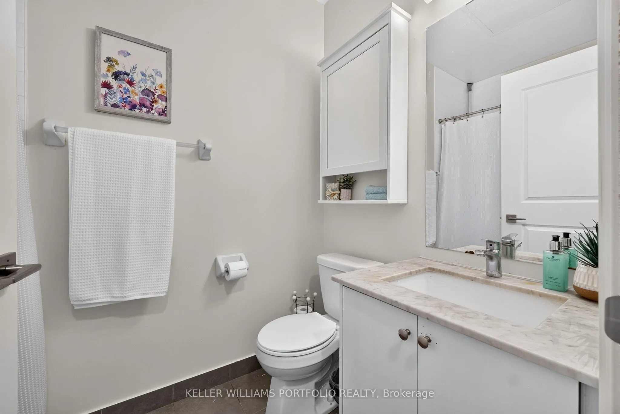 23 Glebe Road W #802