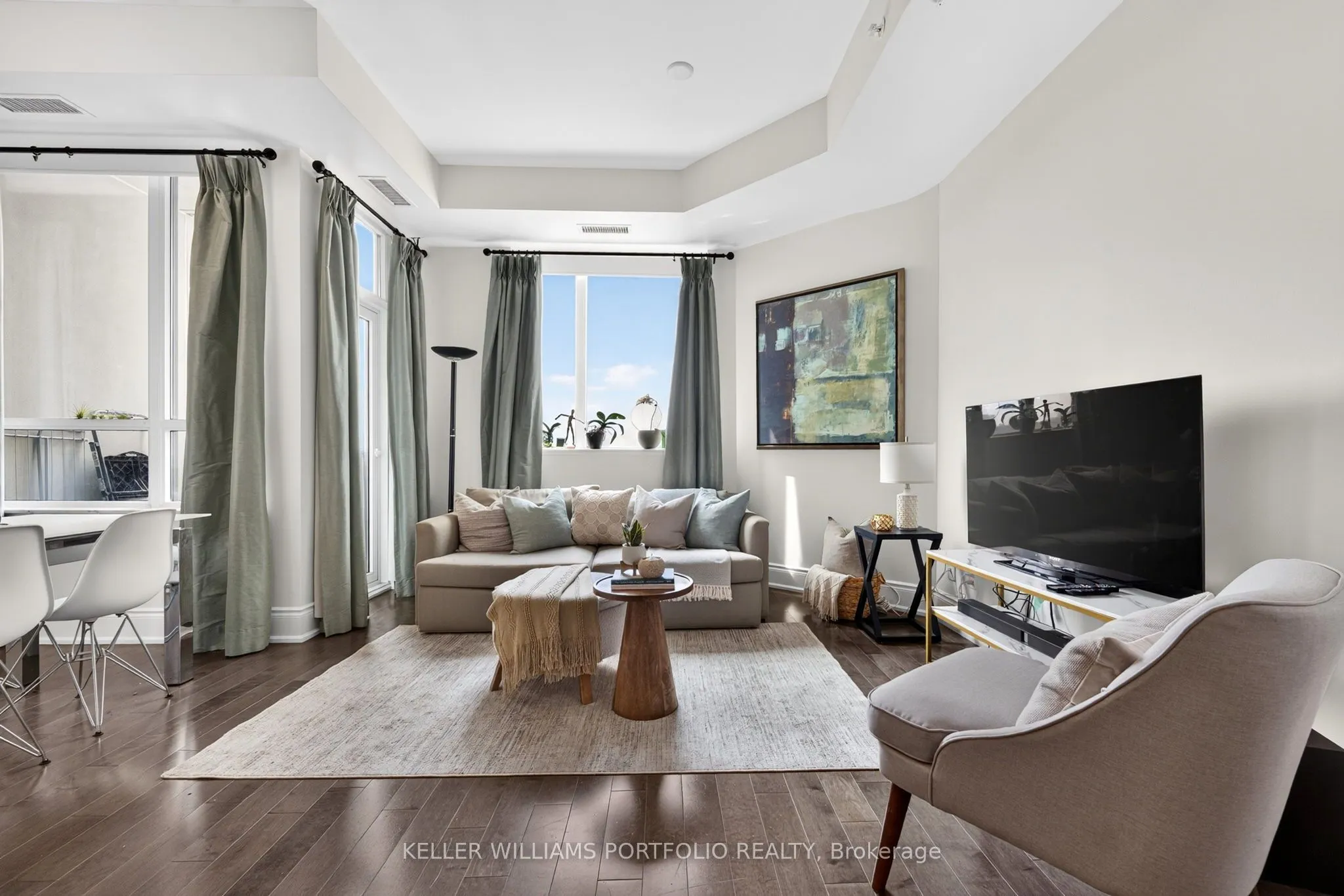 23 Glebe Road W #802