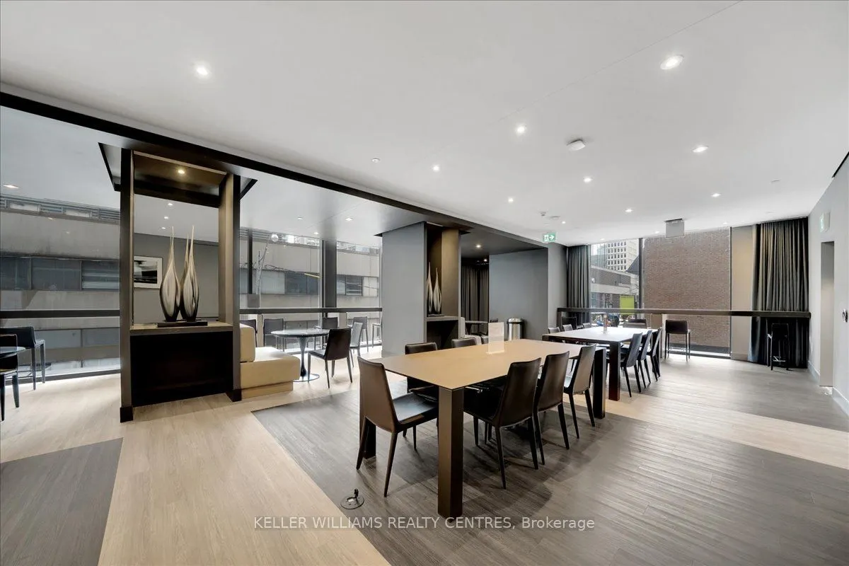 8 Cumberland Street #2606