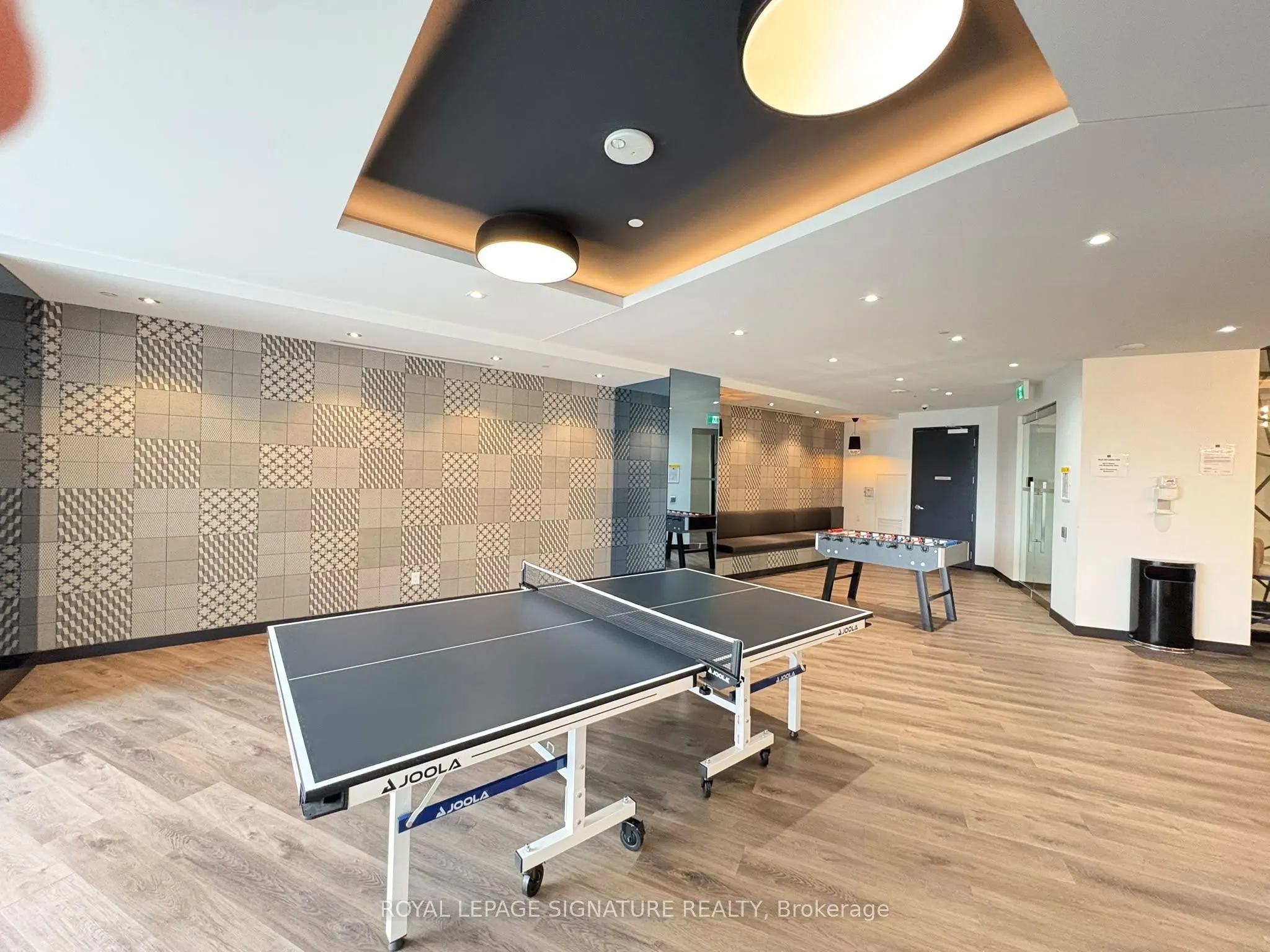159 Wellesley Street #2210