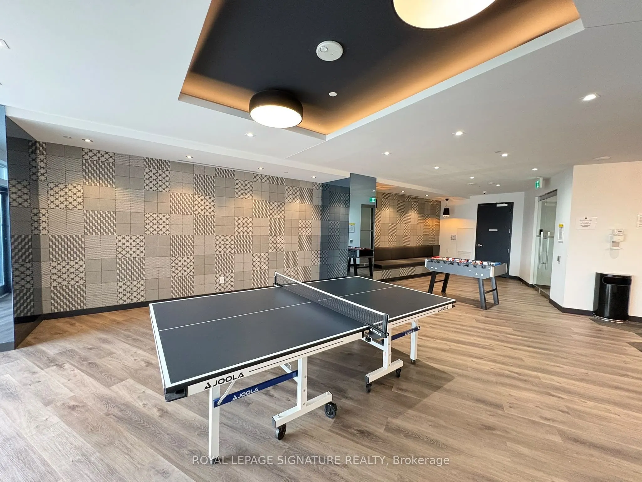 159 Wellesley Street #2210