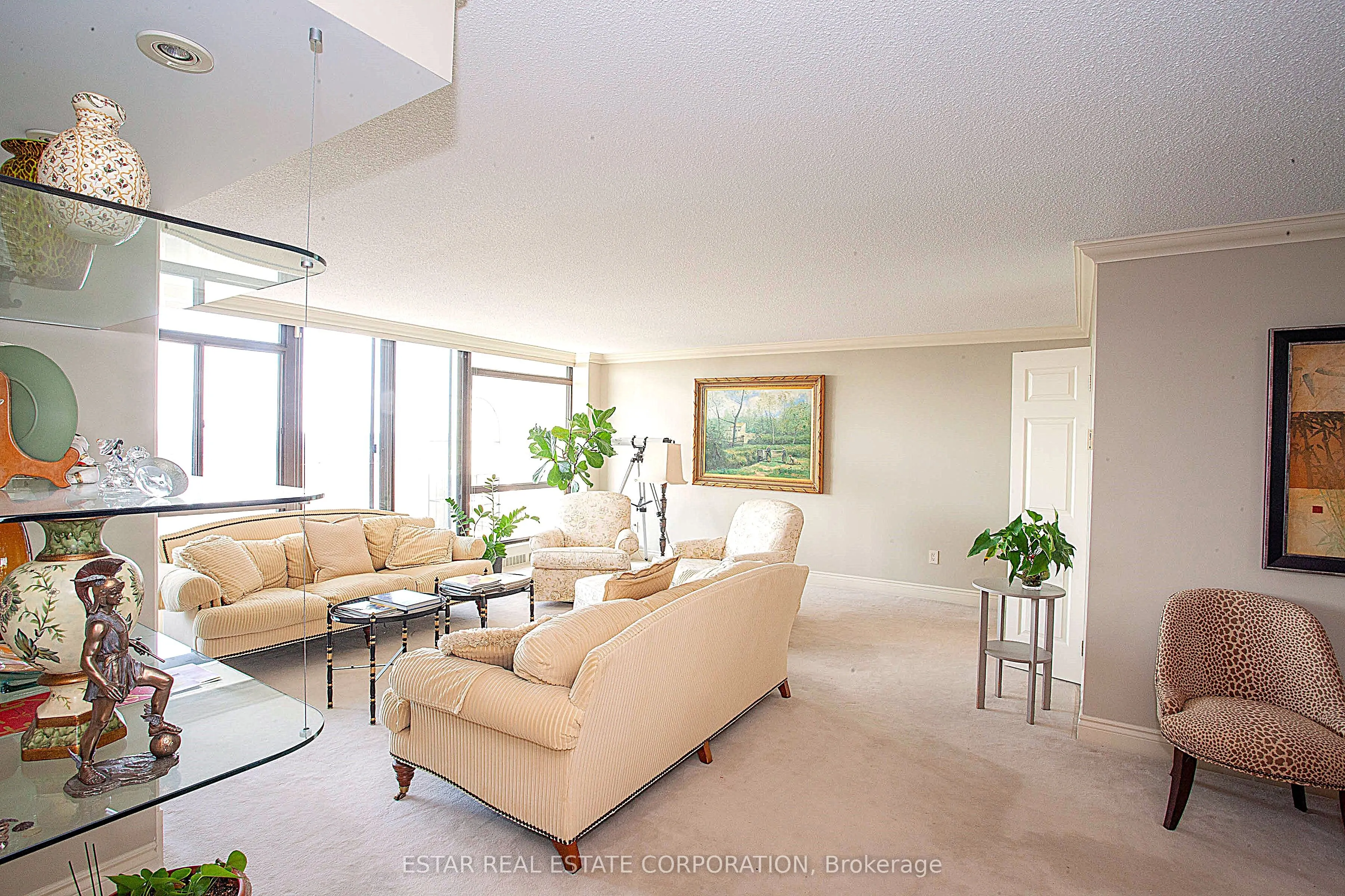 3300 Don Mills Road #PH09