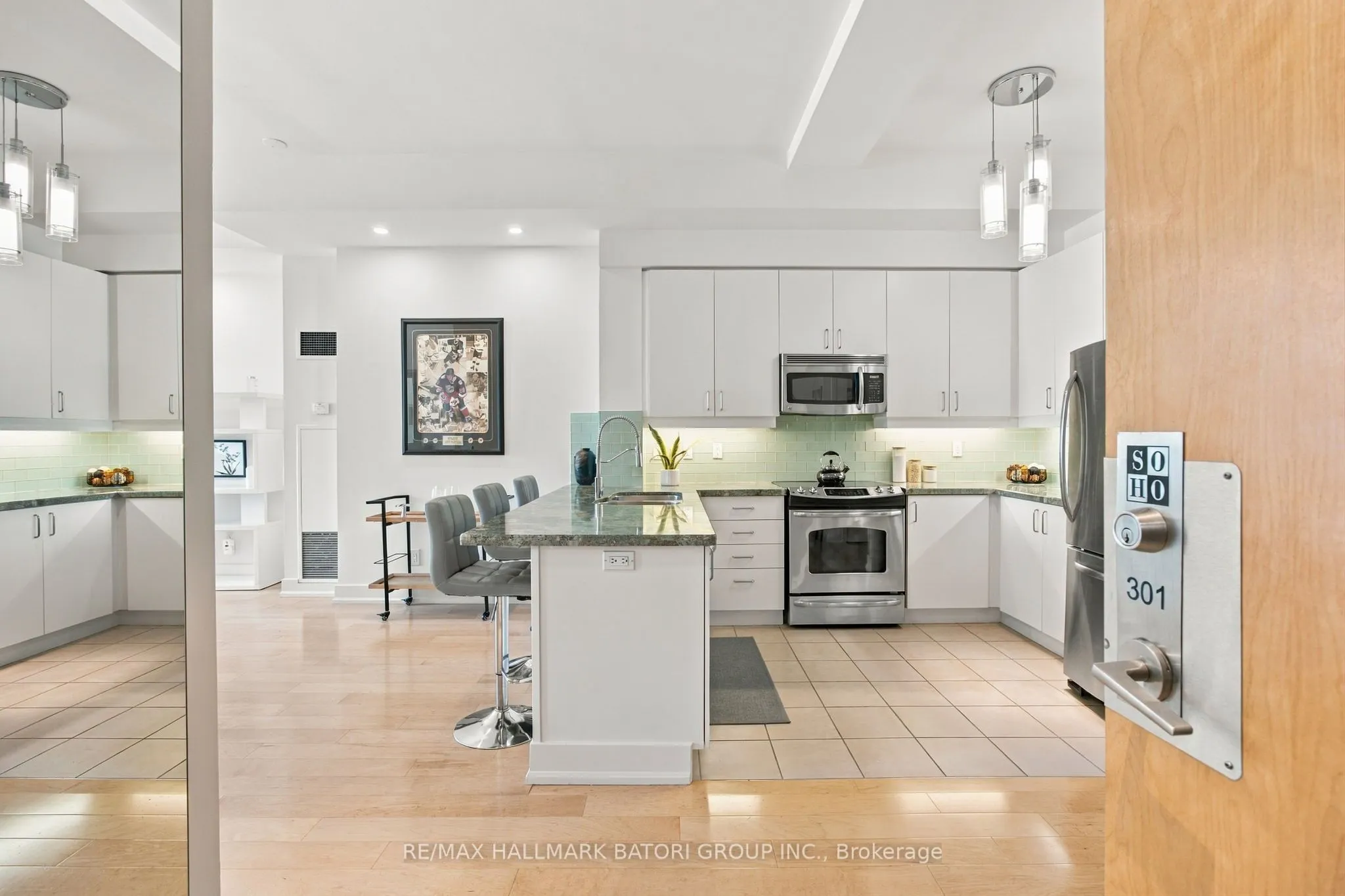562 Eglinton Avenue E #301