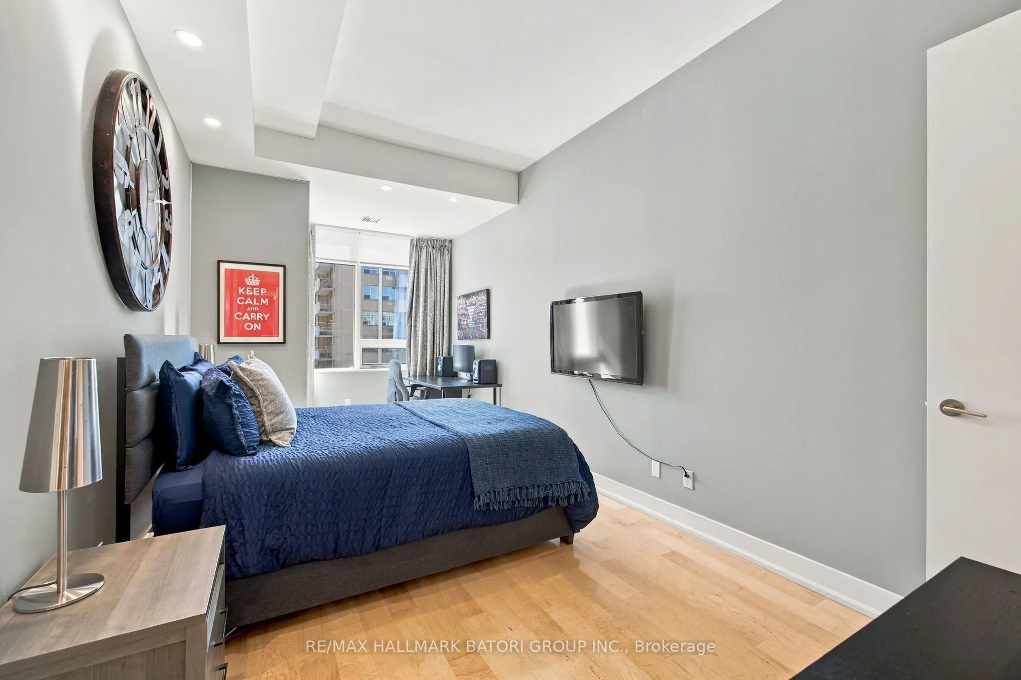 562 Eglinton Avenue E #301