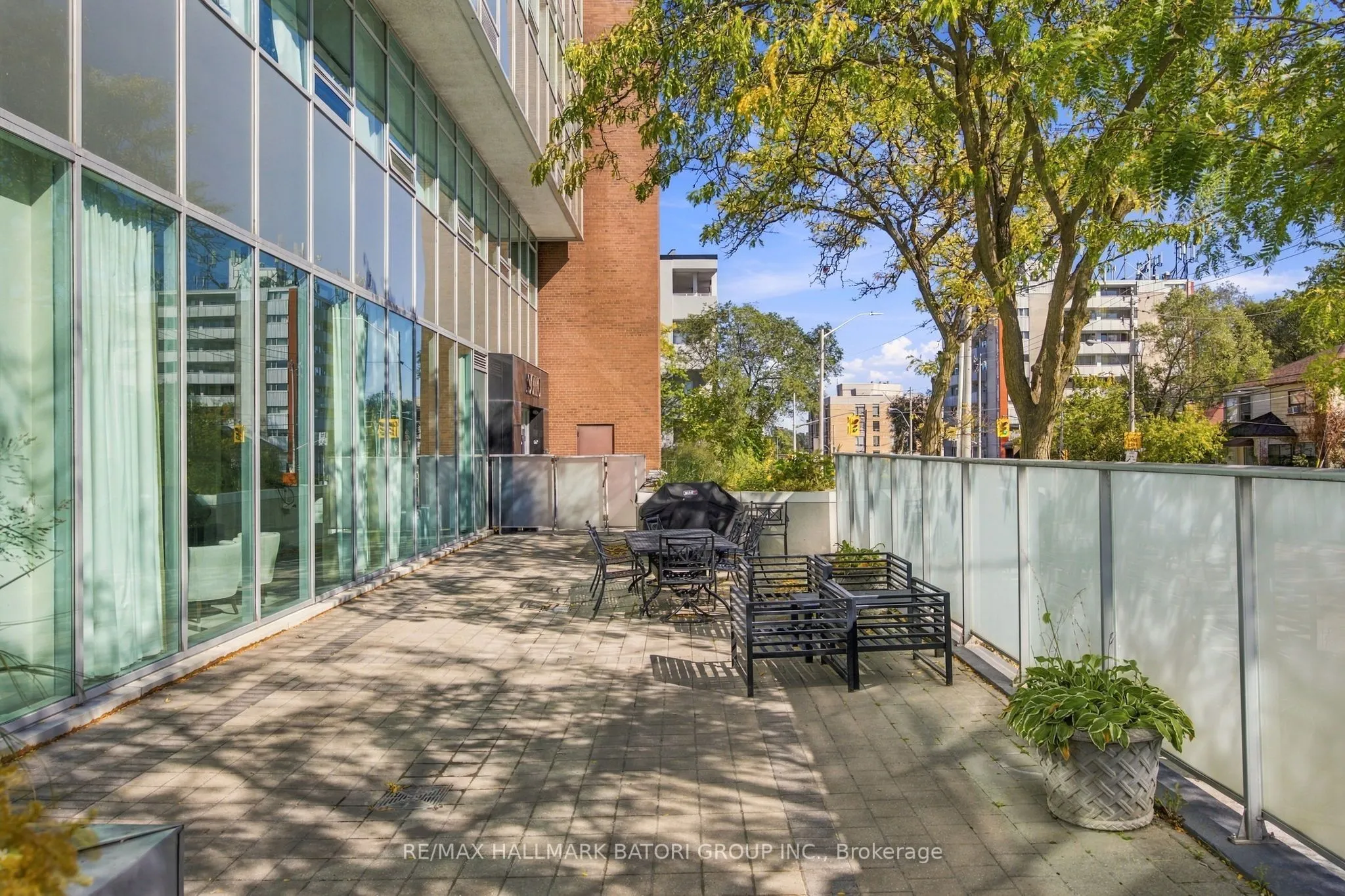 562 Eglinton Avenue E #301