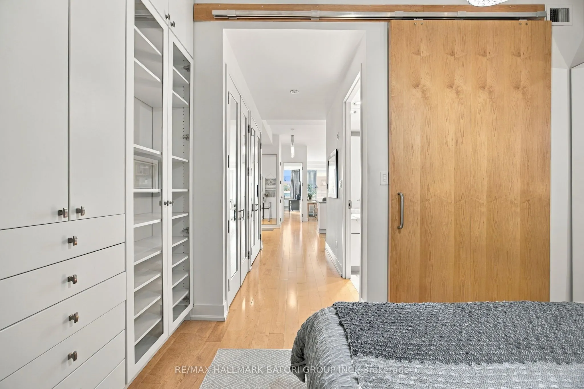 562 Eglinton Avenue E #301