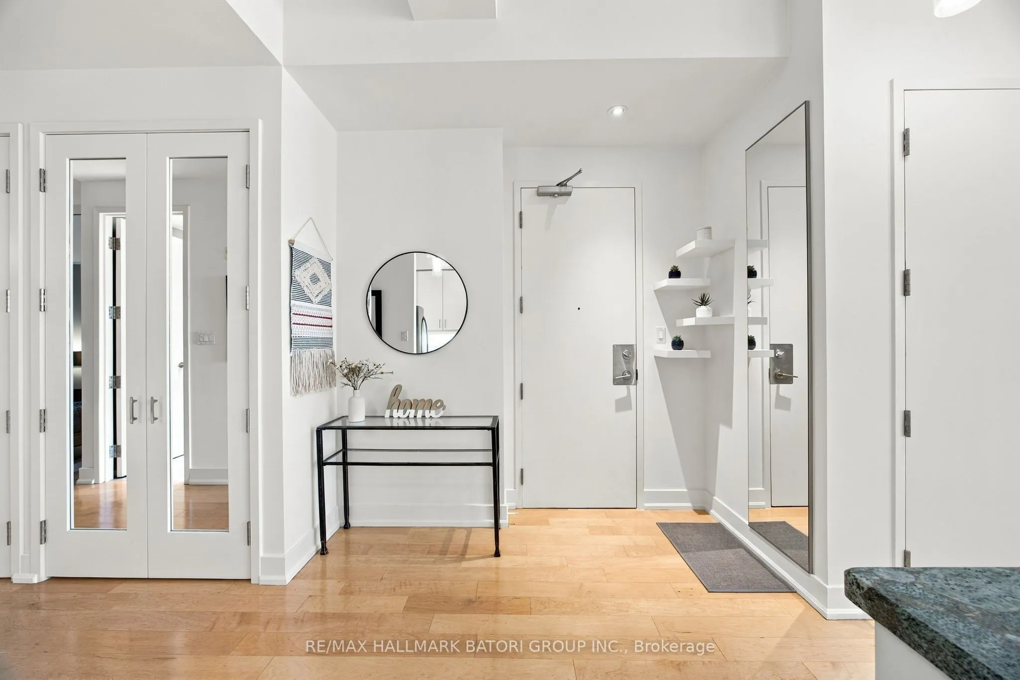 562 Eglinton Avenue E #301