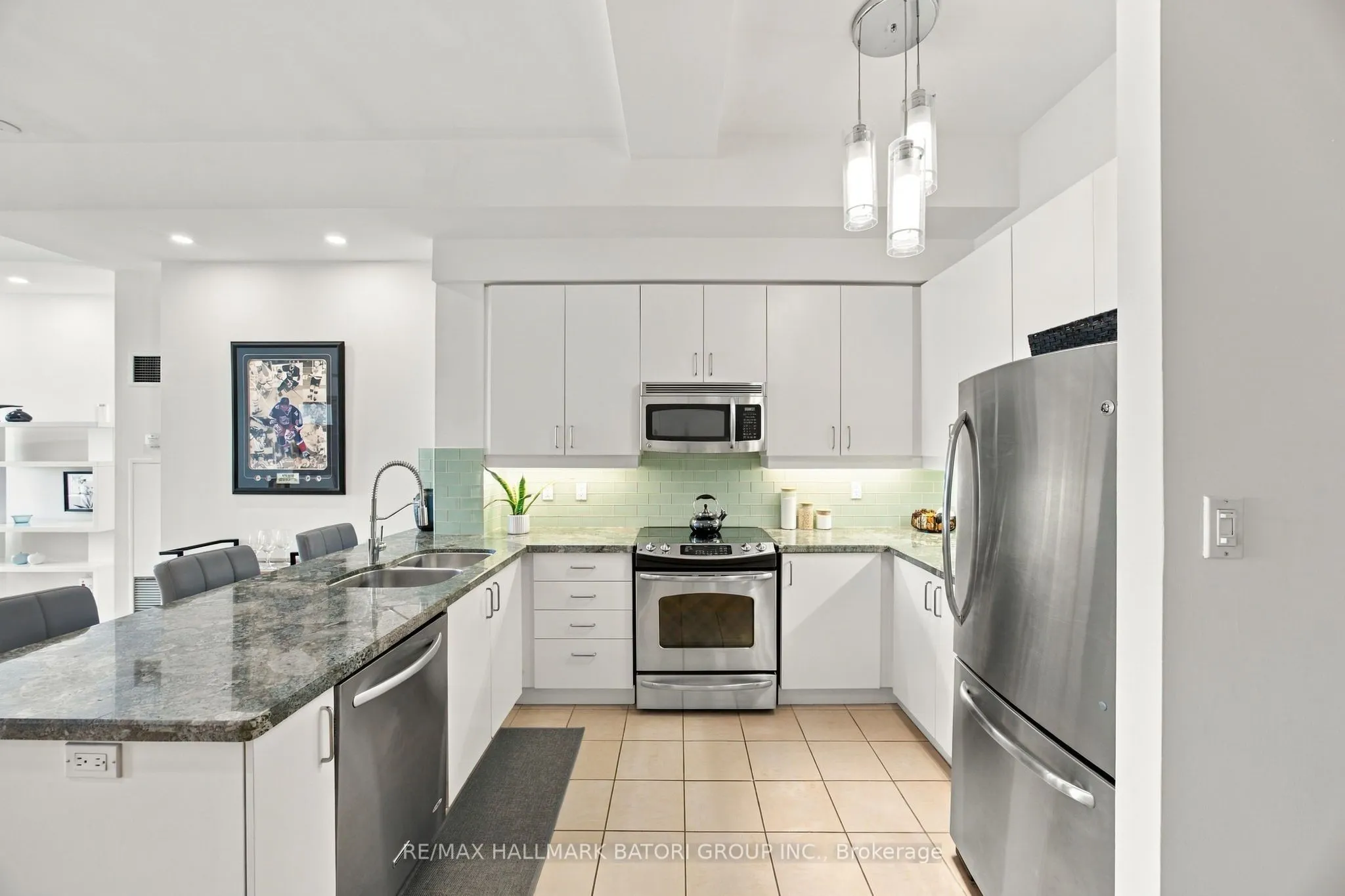 562 Eglinton Avenue E #301