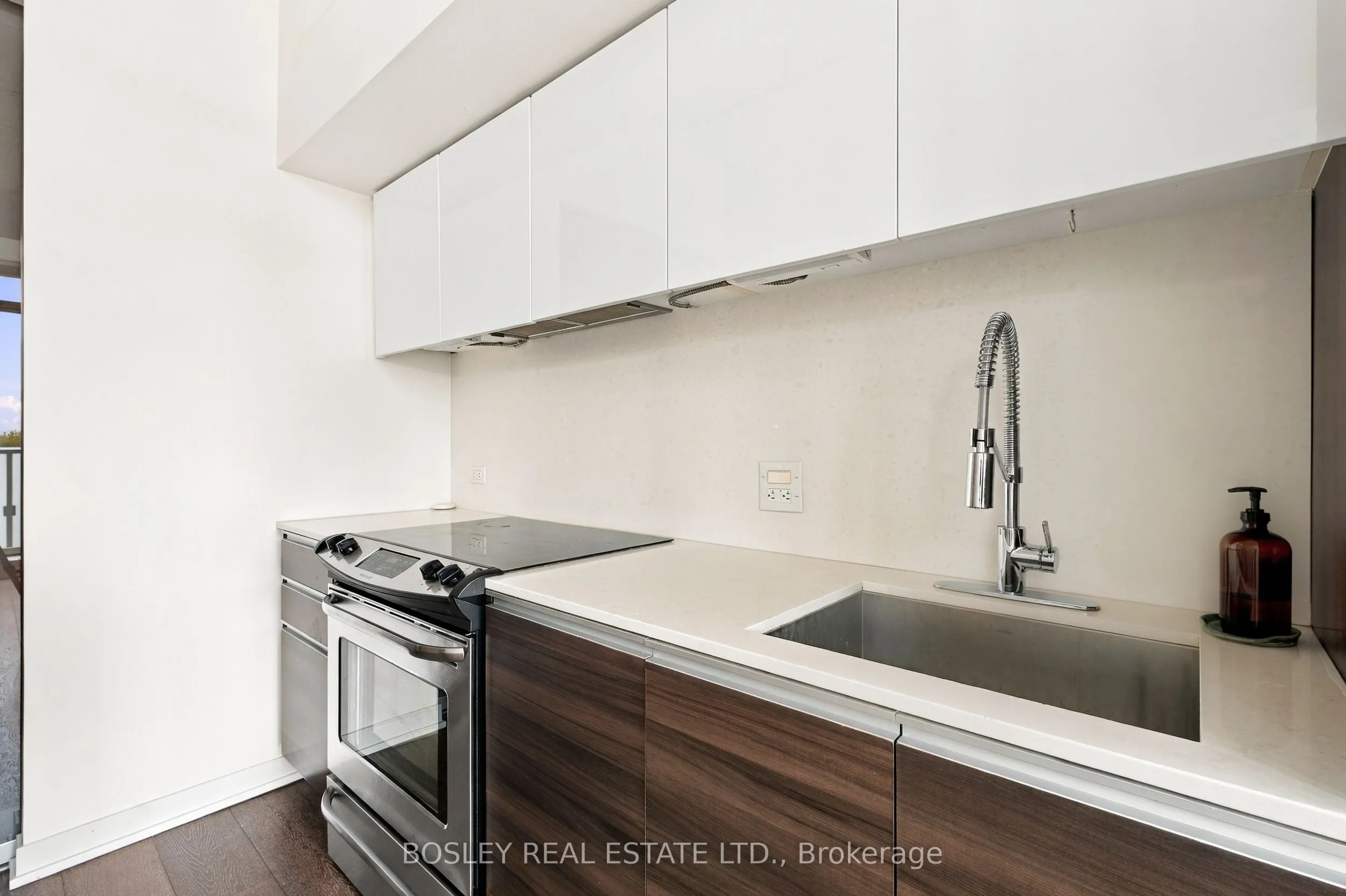 8 Gladstone Avenue #613