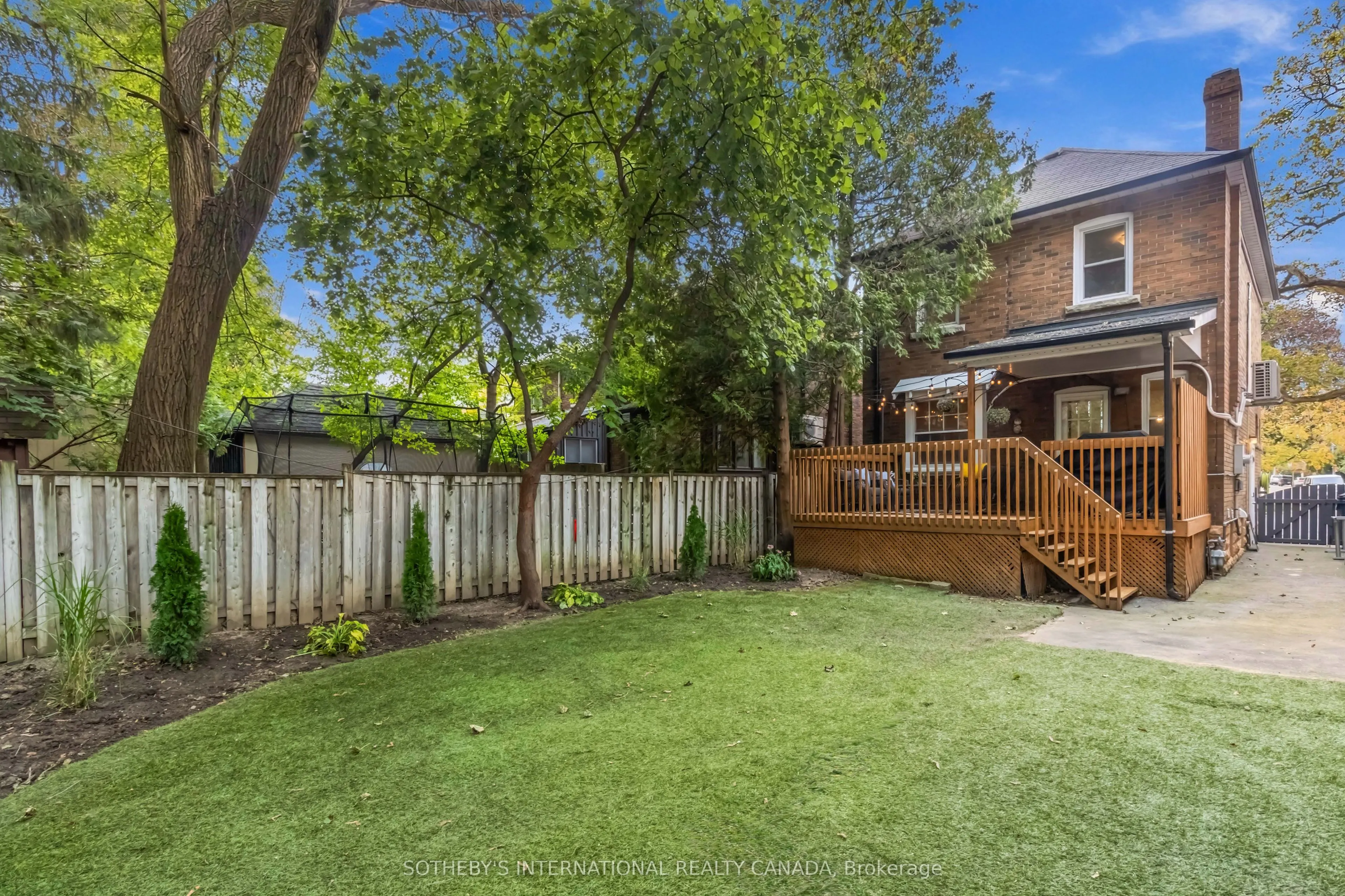 25 Cortland Avenue