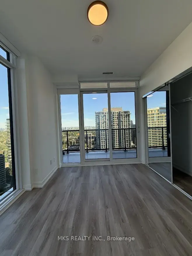 771 Yonge Street #PH06
