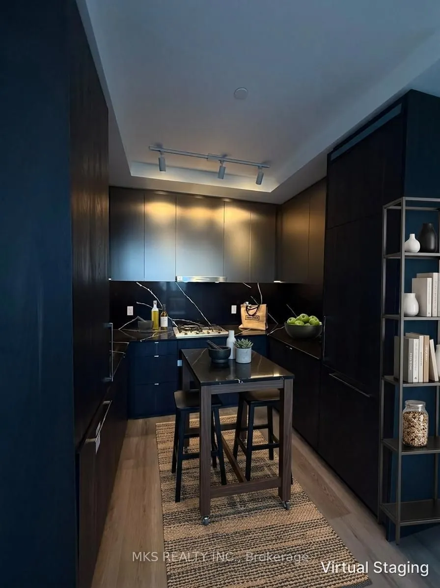 771 Yonge Street #PH06