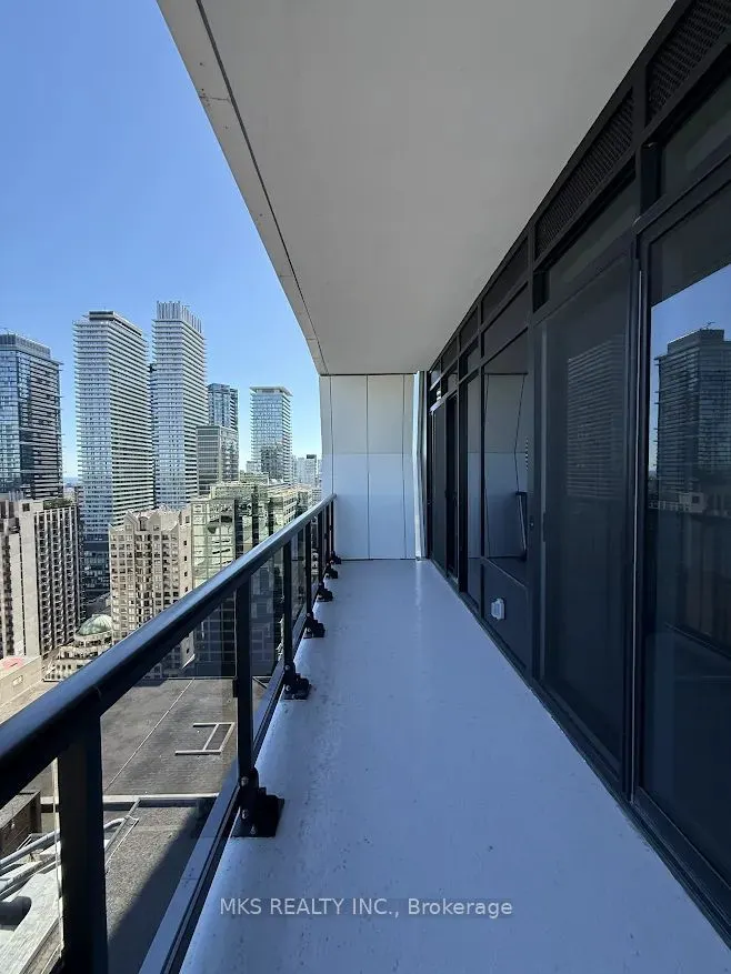 771 Yonge Street #PH06