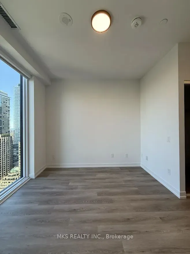 771 Yonge Street #PH06