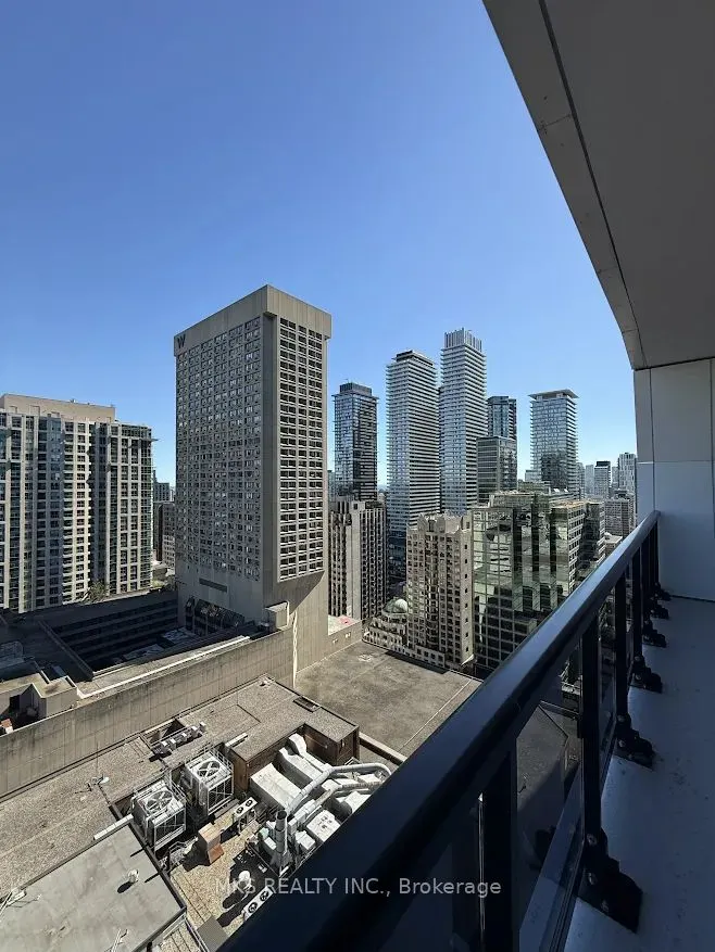 771 Yonge Street #PH06