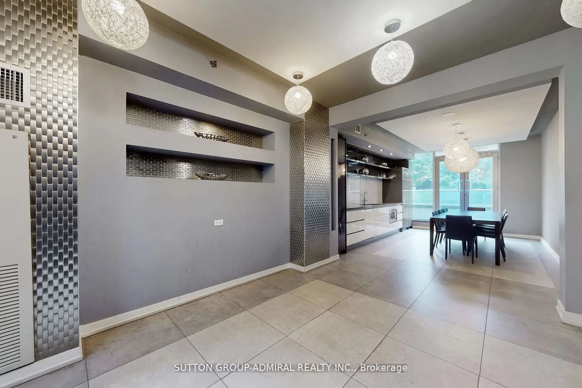 220 George Street #304