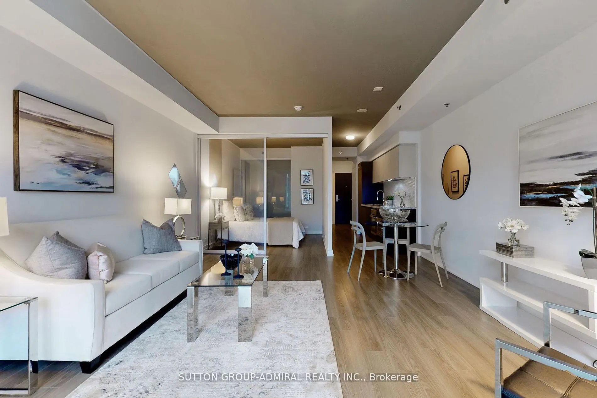 220 George Street #304