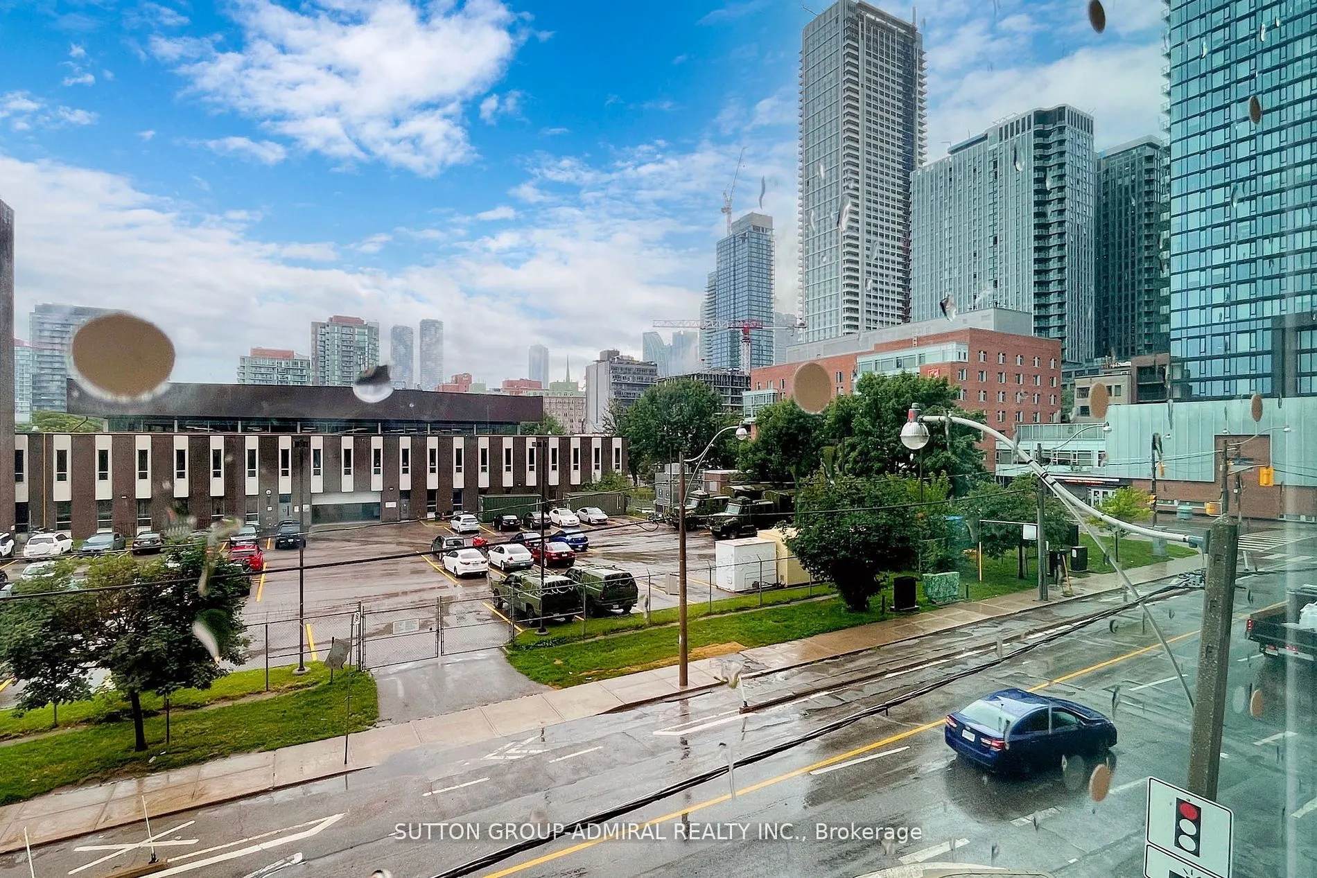 220 George Street #304
