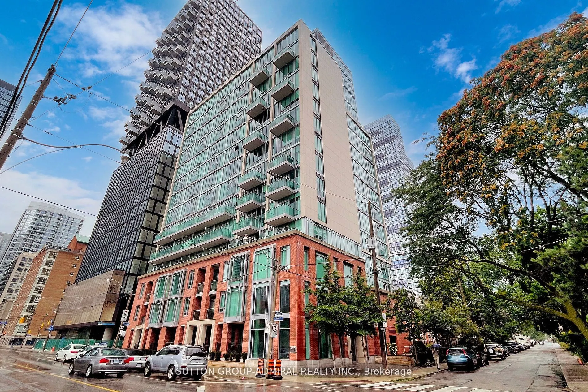 220 George Street #304