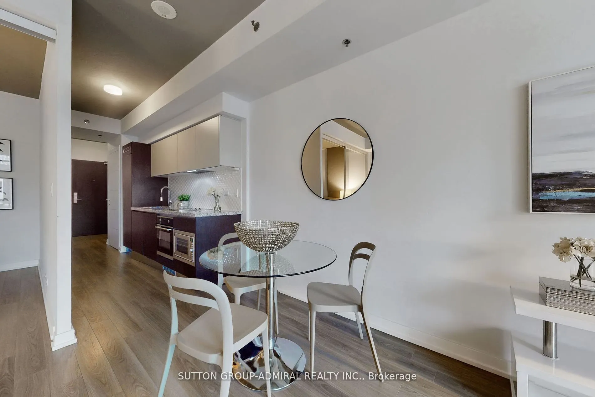 220 George Street #304