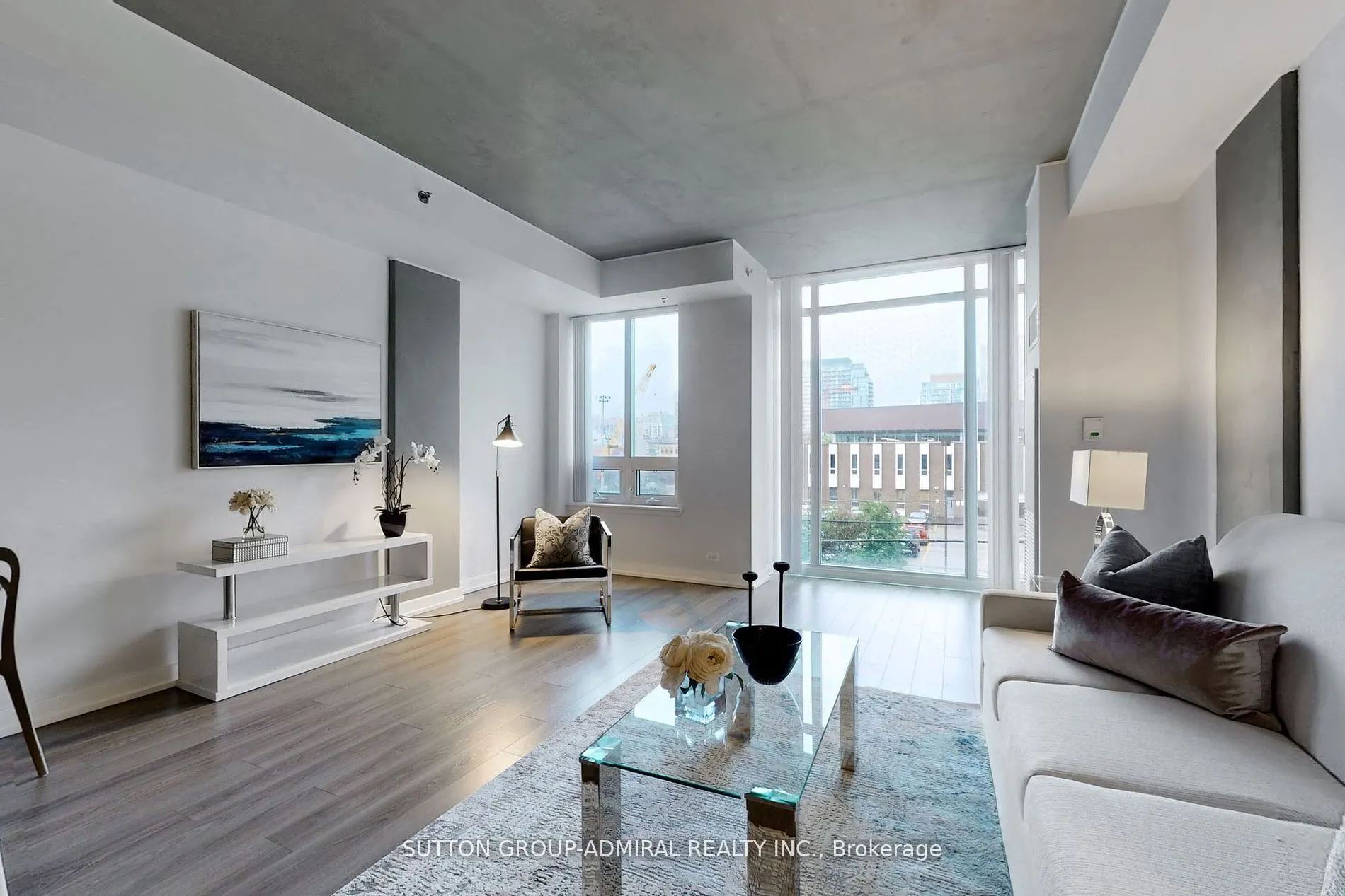 220 George Street #304