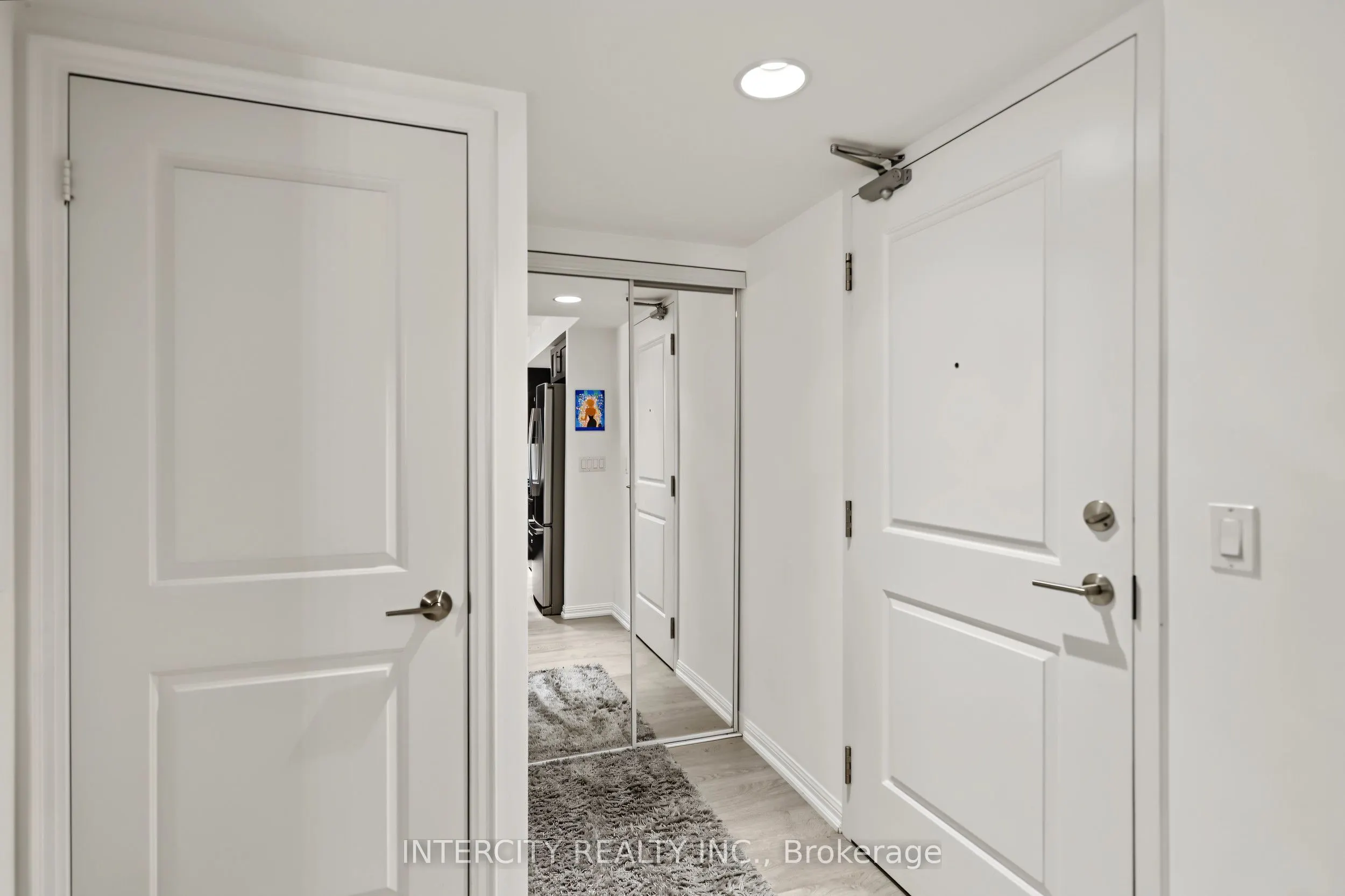 85 East Liberty Street #527