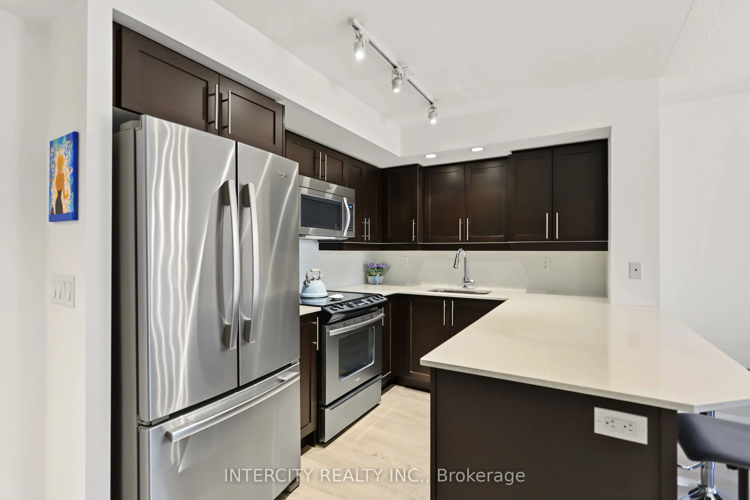 85 East Liberty Street #527