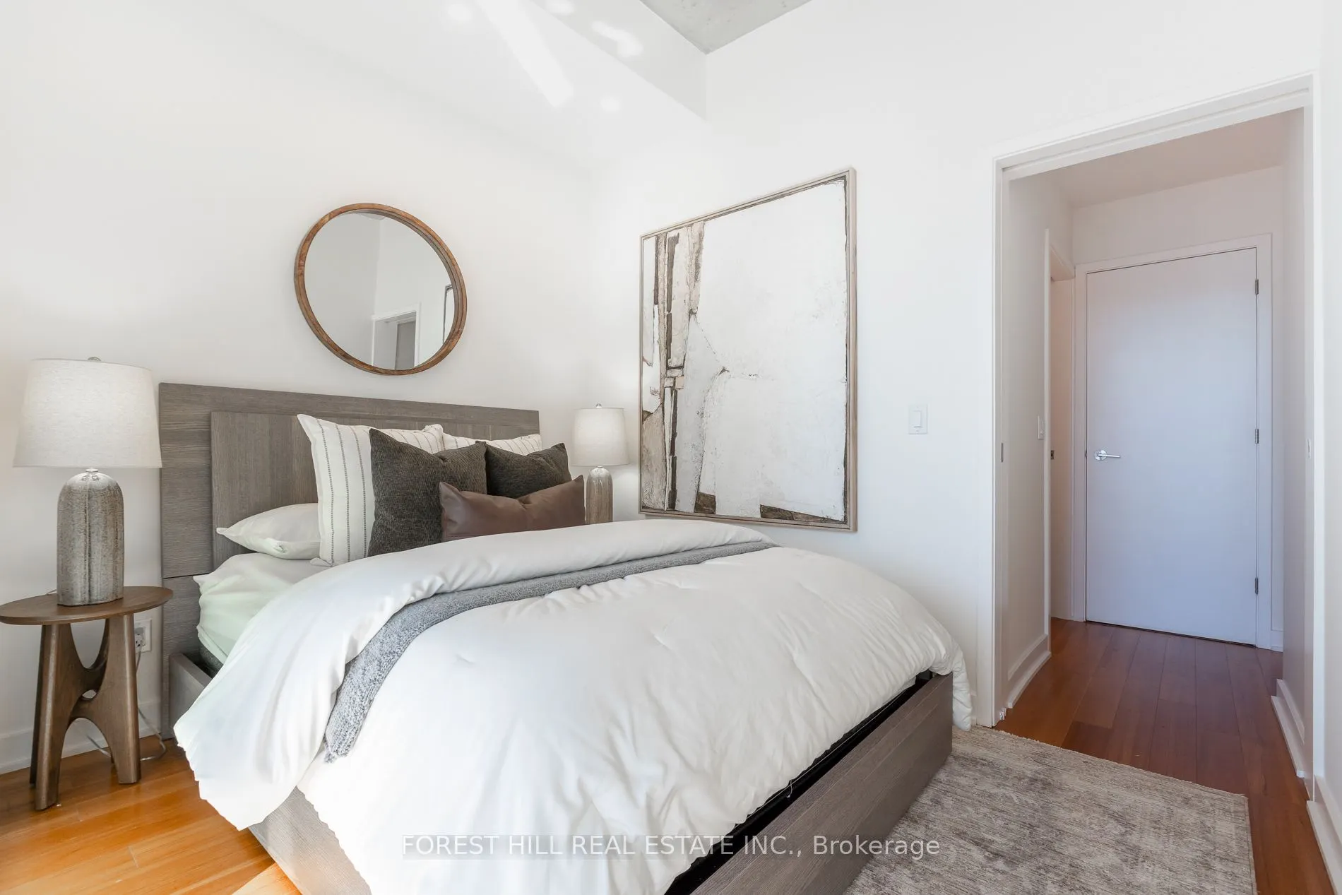 60 Bathurst Street #415