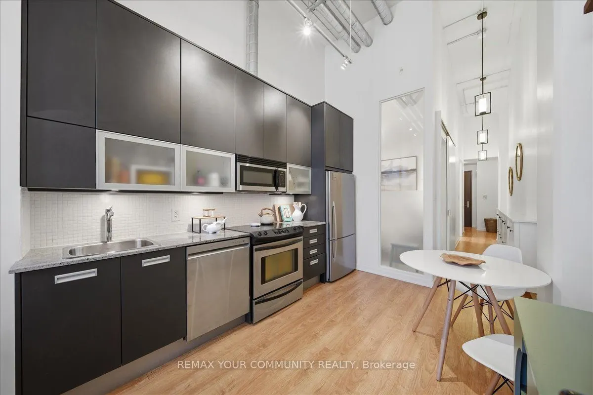 380 Macpherson Avenue #227