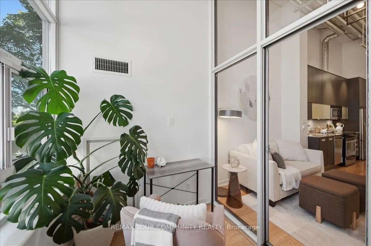 380 Macpherson Avenue #227