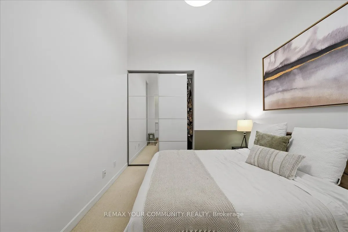 380 Macpherson Avenue #227