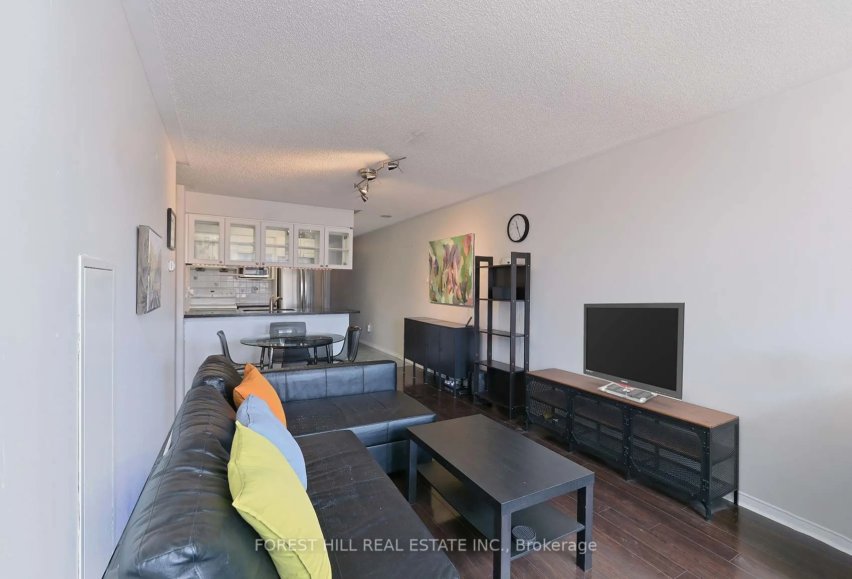 887 Bay Street #613