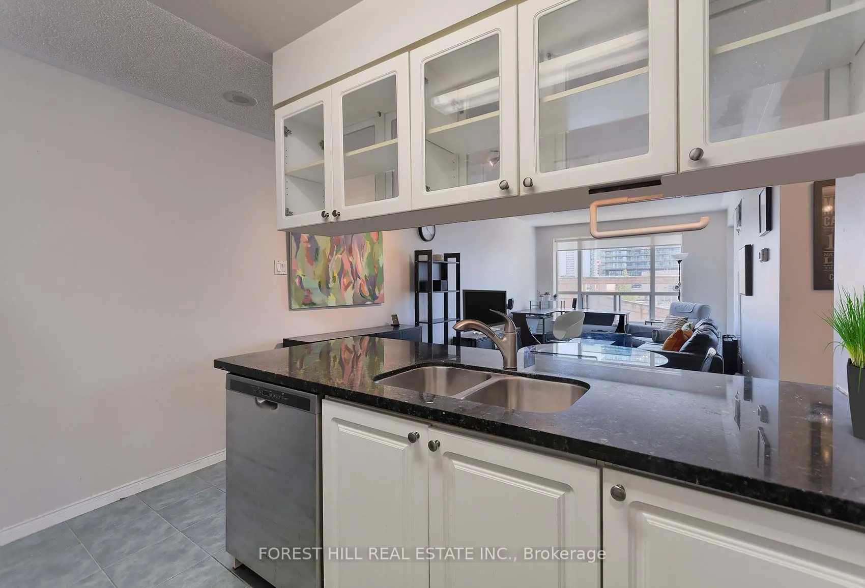 887 Bay Street #613