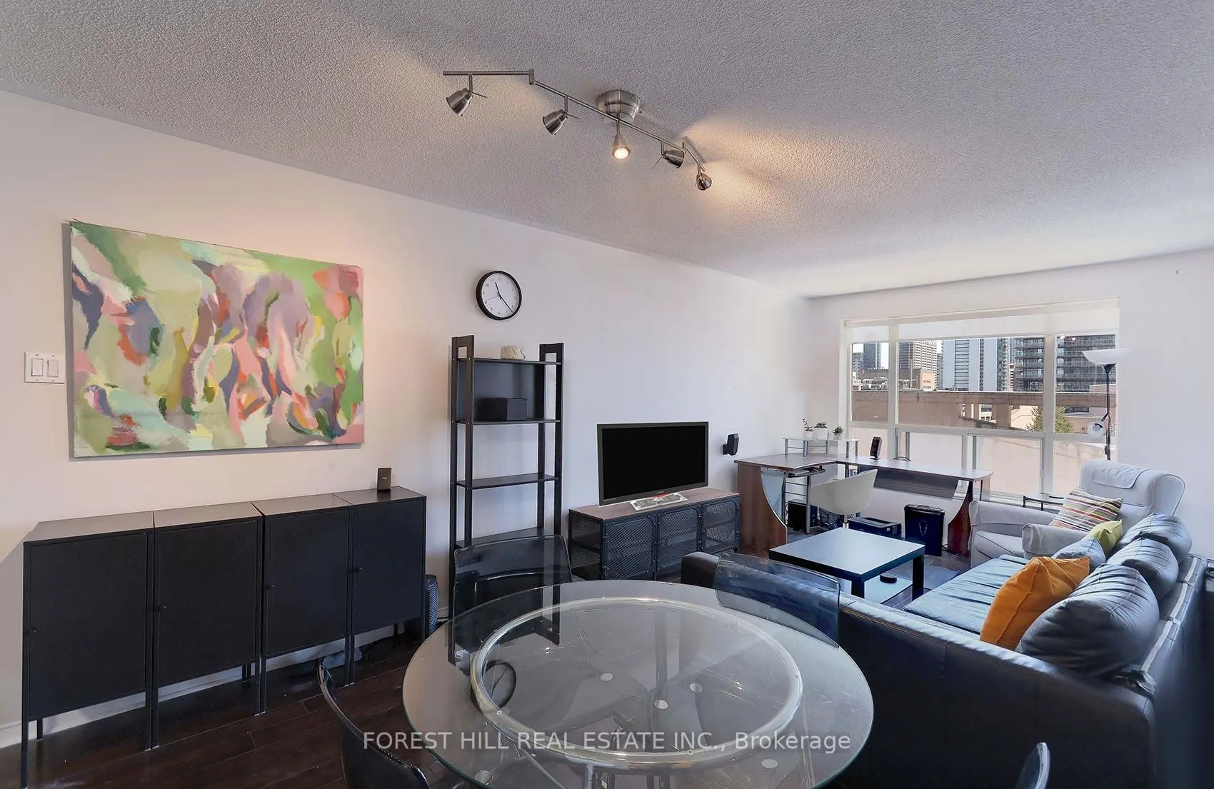 887 Bay Street #613