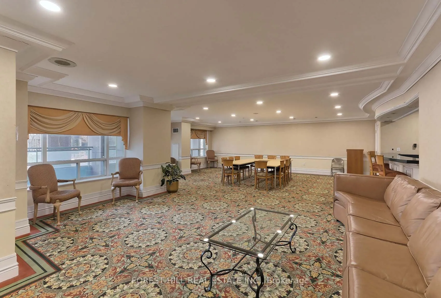 887 Bay Street #613