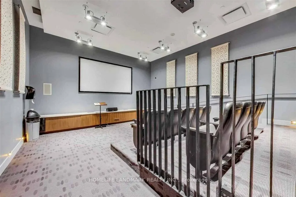 225 Sackville Street #1901