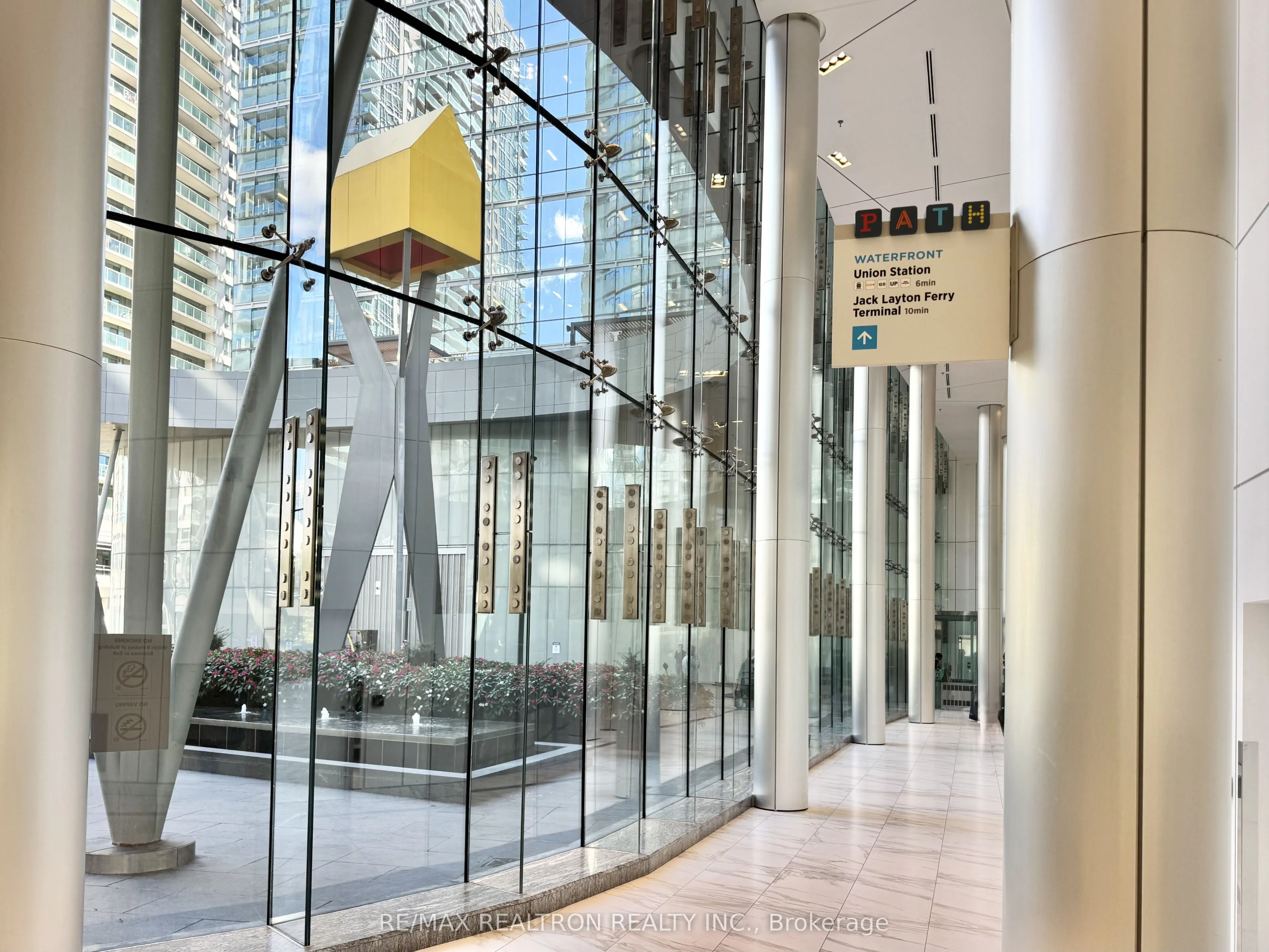 12 York Street #2201