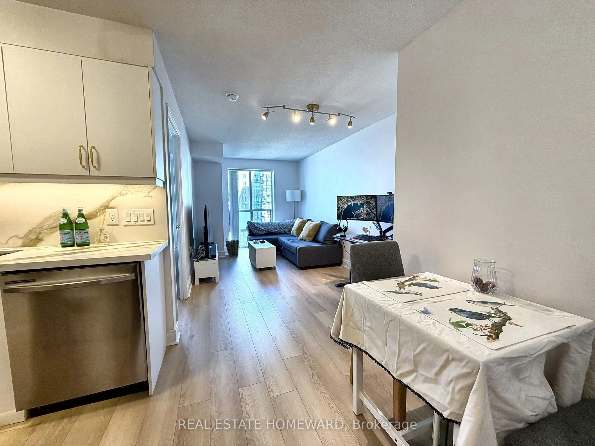 26 Olive Avenue #1709